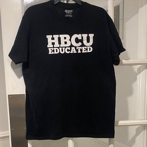 Gildan size Large T-shirt good condition unisex